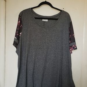 Gray floral tshirt